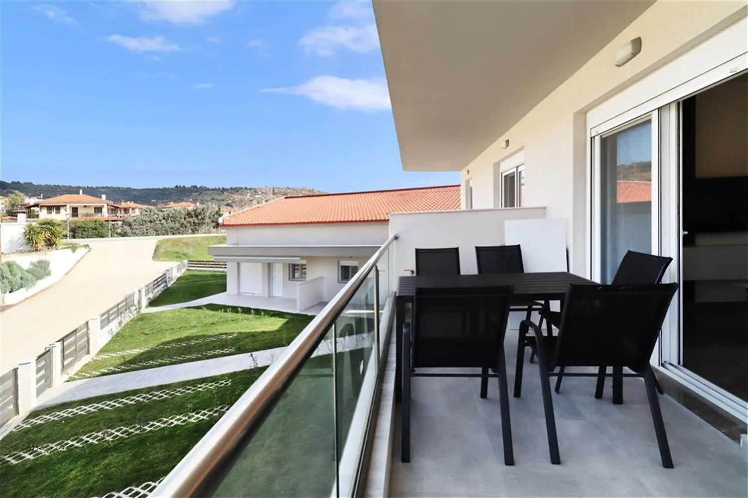 Aladia Apartment Nikiti بيت للعطل